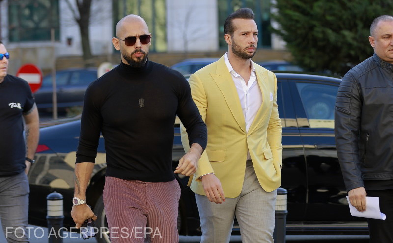 O femeie din SUA îi acuză pe frații Tate că au ademenit-o în România și au obligat-o să se prostitueze. După ce le-a făcut plângere, au defăimat-o