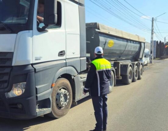 Statul se ia la luptă cu mafia balastierelor 