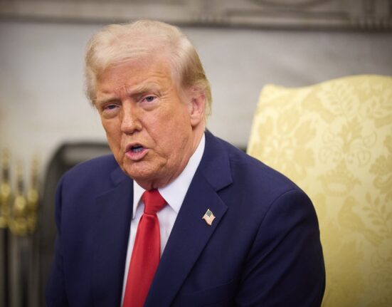 O nouă lovitură din partea administrației Trump. Un val de concedieri vizează domeniul sănătății: „Acum, dacă va avea loc un dezastru nuclear, la cine vor apela ca experți?”