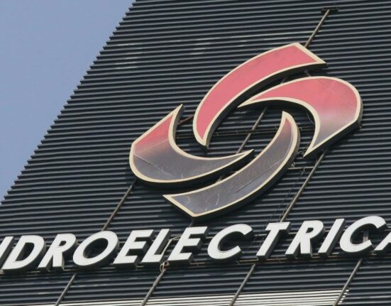 Vești proaste pentru români. Un furnizor important de energie majorează prețurile cu 25% de la 1 aprilie 2025