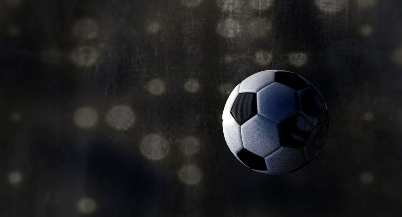 Fostul fotbalist declarat decedat dintr-o eroare, premiat de echipa care a produs gafa