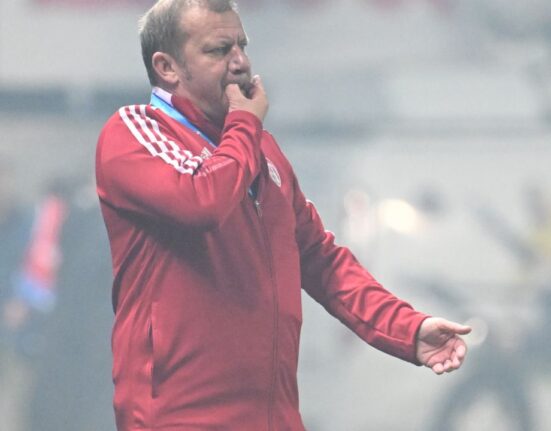 Reacția nervoasă a lui Dorinel Munteanu după „remontada” de la Ploiești: „Jucătorii sunt prea cocoloșiți!”