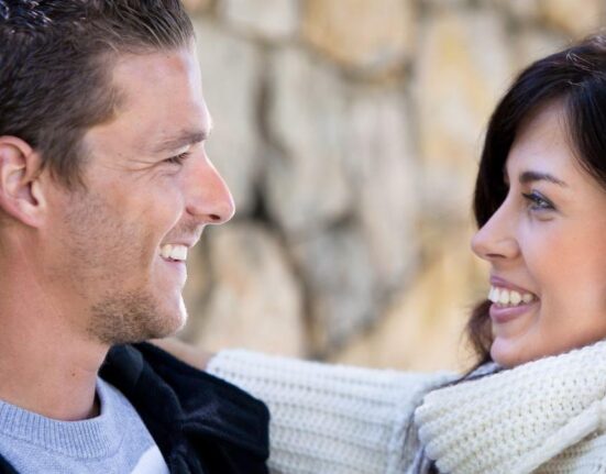 4 perechi de zodii cu o compatibilitate suprinzătoare