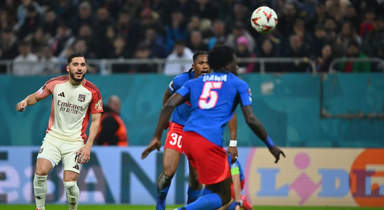 A făcut spectacol cu FCSB, iar acum e dorit de Borussia Dortmund: 22.500.000€