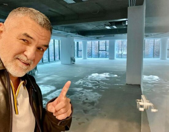 Leonard Doroftei a avut parte de un cadou unic în ziua în care a împlinit 55 de ani: are primul nepot!