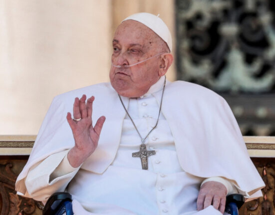 Papa Francisc se simte din ce în ce mai bine. Suveranul Pontif ar putea fi prezent la evenimentele importante din Săptămâna Mare