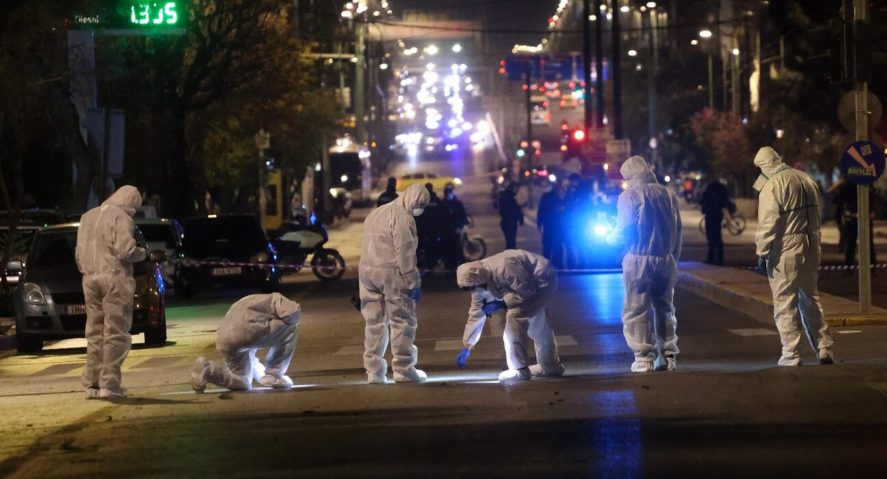 O bombă a explodat în fața sediului Hellenic Train, compania implicată în cel mai mare dezastru feroviar din istoria Greciei