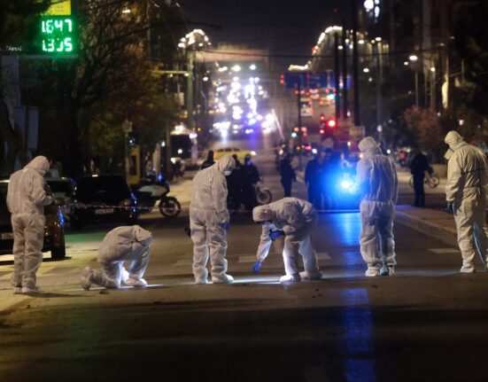 O bombă a explodat în fața sediului Hellenic Train, compania implicată în cel mai mare dezastru feroviar din istoria Greciei