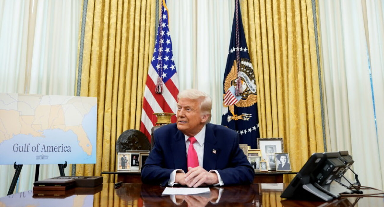 Trump pregătește închiderea a 30 de ambasade și consulate. Care este motivul și ce schimbă în politica externă a SUA