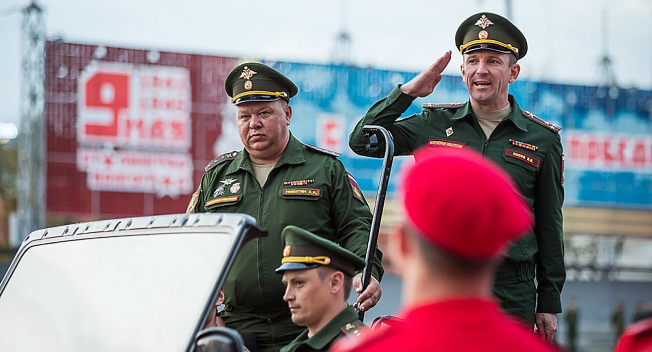 „Practic o condamnare la moarte”. Generalul destituit după ce l-a criticat pe Gherasimov revine pe frontul din Ucraina, la comanda unui batalion „Storm Z”