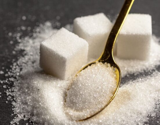 7 semne că mâncați zahăr în exces. Medic: „Organismul încearcă să scape de glucoză pentru că o vede ca pe o otravă”