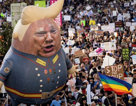 SUA se pregătesc pentru un nou val de manifestații. Sute de proteste anti-Trump, planificate în mai multe orașe