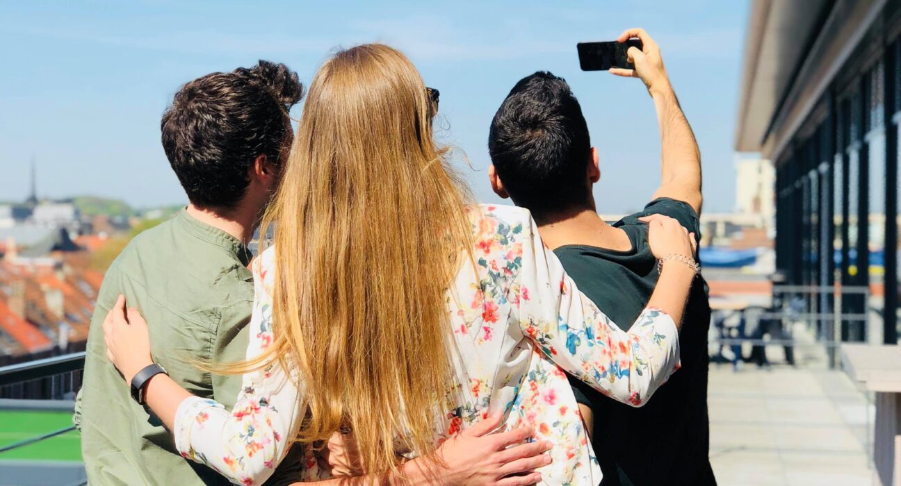 Superstarul care le spune fanilor că cererile de selfie-uri îi provoacă panică și disconfort