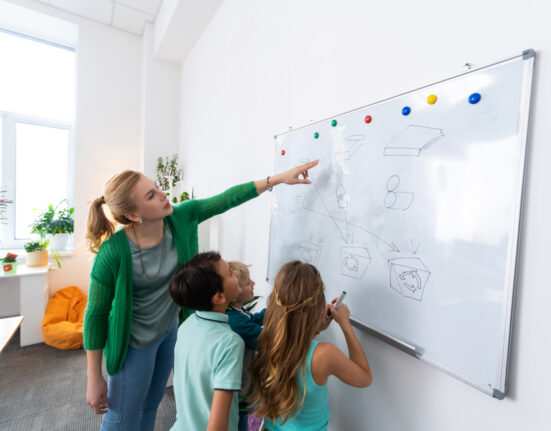 Educaţie. Cât de importantă e clasa pregătitoare şi ce trebuie să învețe cu adevărat copiii