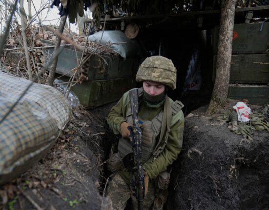 LIVE Război în Ucraina, ziua 1152: Zelenski anunță că Rusia continua să bombardeze în diferite direcții ale frontului în ciuda armistițiului anunțat de Putin