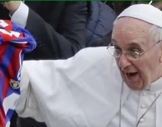 Profeție sau o coincidență halucinantă? » Detaliul incredibil legat de Papa Francisc descoperit de argentinieni