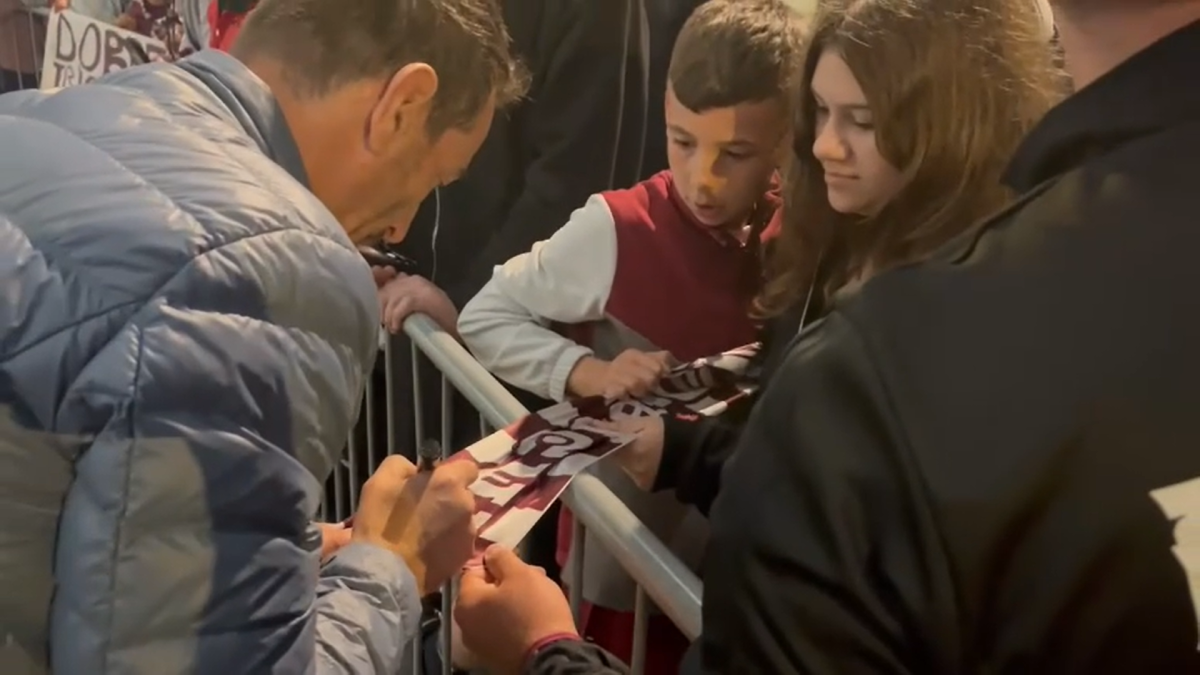 Doar patru cuvinte a rostit Marius Măldărășanu în fața fanilor lui Rapid » Furioși, suporterii l-au chemat la echipă