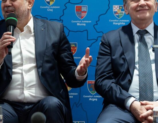 Liderii Coaliției cer organizațiilor locale mobilizare exemplară pentru Crin Antonescu