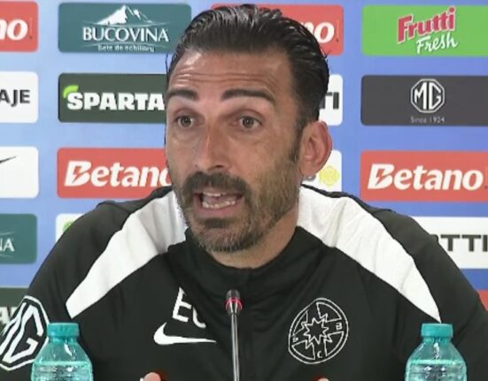 Elias Charalambous s-a enervat și a început să țipe la conferință! Întrebările despre Șumudică l-au exasperat