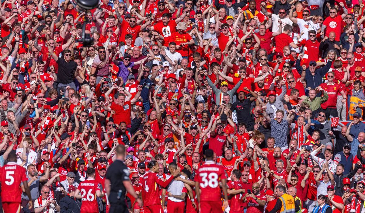 Liverpool este noua campioană a Angliei! „Cormoranii” i-au zdrobit pe cei de la Tottenham » Scene fabuloase pe Anfield