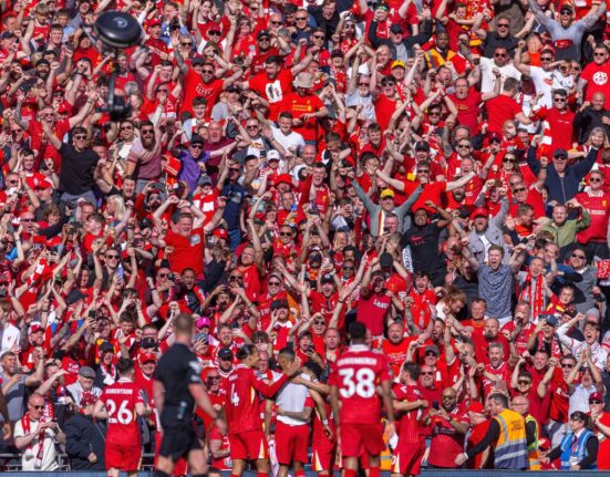 Liverpool este noua campioană a Angliei! „Cormoranii” i-au zdrobit pe cei de la Tottenham » Scene fabuloase pe Anfield