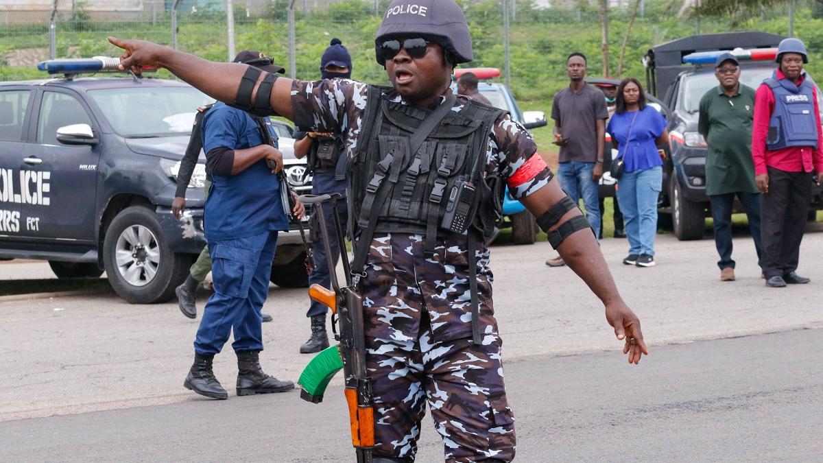 Atac armat la o mină de aur din Nigeria, cu zeci de morți