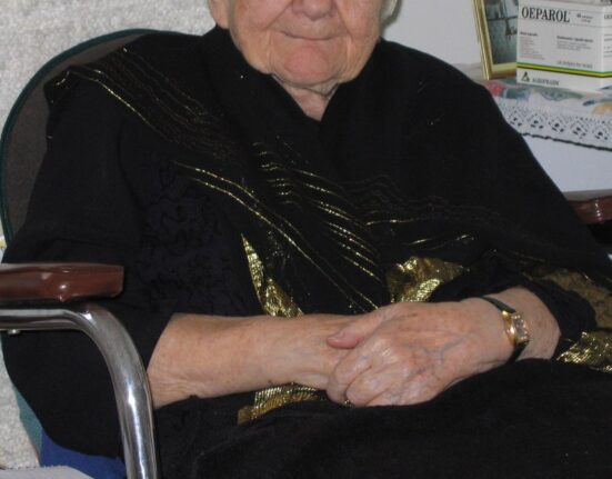 „Îngerul Varșoviei”. Povestea femeii care a salvat 2.500 de copii din ghetourile naziste, ascunzându-i în sicrie și coșuri de gunoi