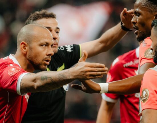 Dinamo o ”ajută” pe rivala FCSB în cursa la titlu! Cum arată clasamentul cu patru etape înainte de final