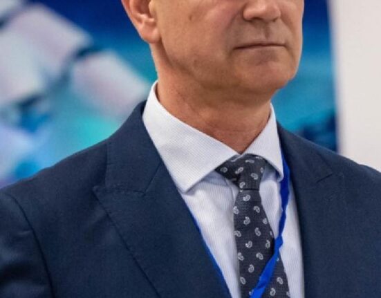 Fost șef al Statului Major: „Unii ar spune că e bine să nu avem autostrăzi, că nu pot să treacă inamicii”