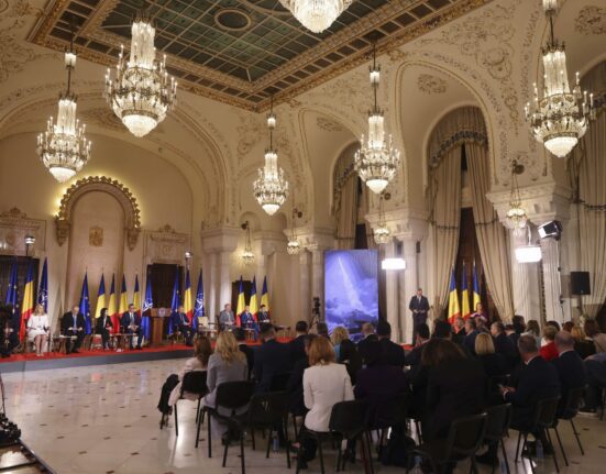 FACT-CHECKING la a doua dezbatere prezidențială. Despre ce au mințit candidații