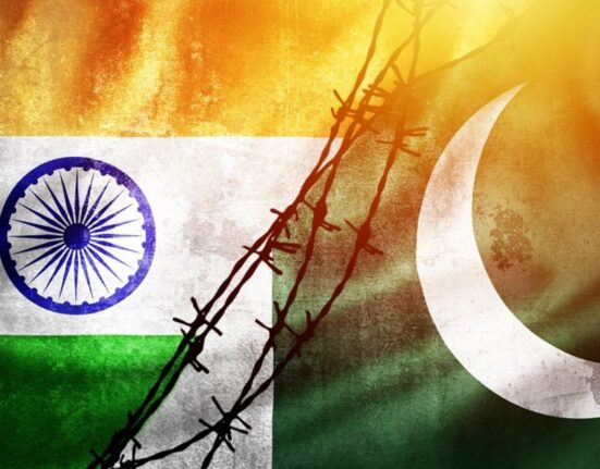 Pakistanul avertizează că are „informaţii credibile” despre un atac din parte Indiei în următoarele 36 de ore