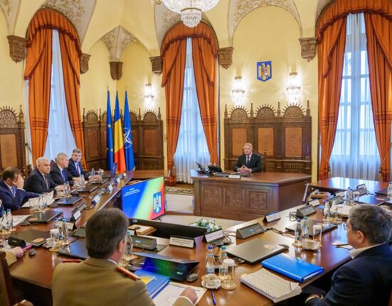 „Privind înapoi cu mânie!” Probleme ale comunicării strategice a României în contextul Războiului din Ucraina