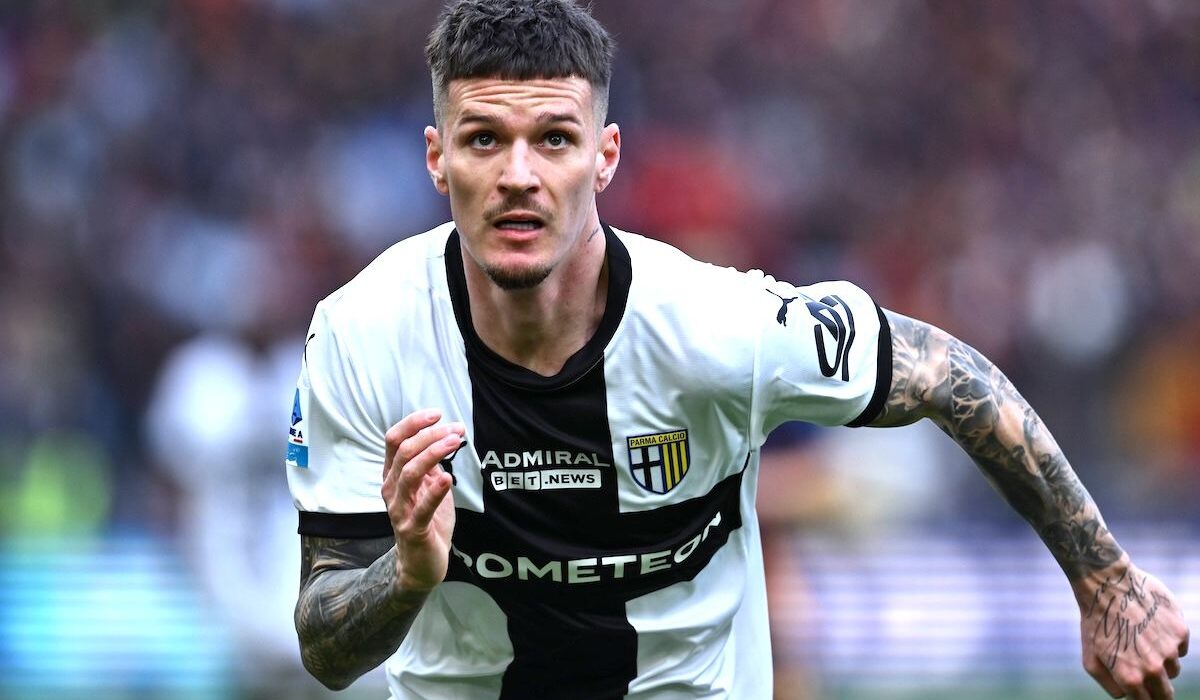 Dennis Man, aproape de transferul verii » Rivala Parmei din Serie A a intrat pe fir: „Au sosit solicitările în ultimele ore”