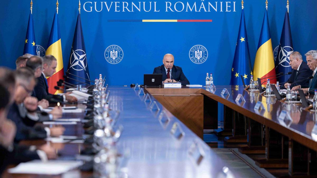 Lista scumpirilor și tăierilor care ne lovesc de la 1 august. Guvernul lovește dur în nivelul de trai pentru a reduce deficitul bugetar