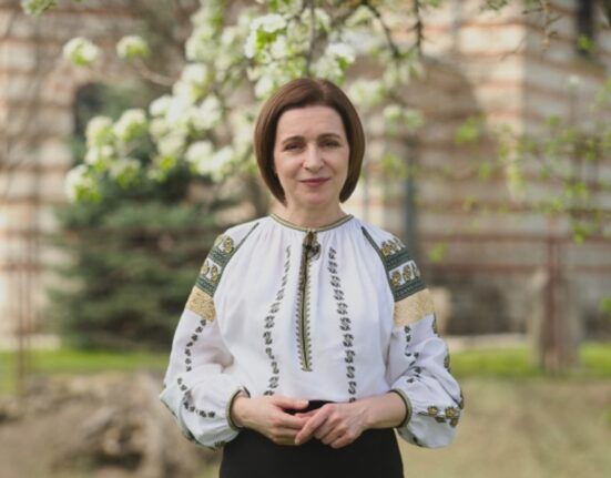 Decret al președintelui Maia Sandu privind folosirea armelor la proteste. Chișinăul avertizează că este un fals