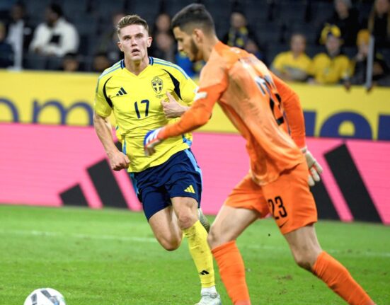 Dinamo vrea să-și betoneze poarta cu un titular de națională