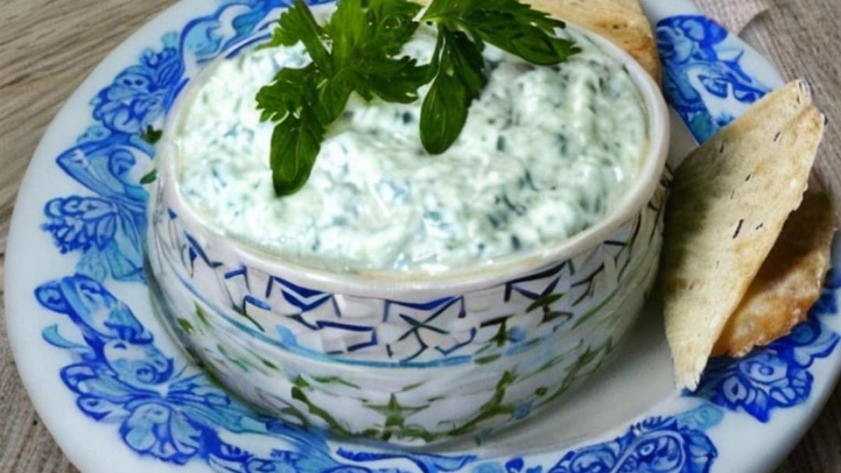 Sfaturi în bucătărie. Cum prepari tzatziki simplu și rapid