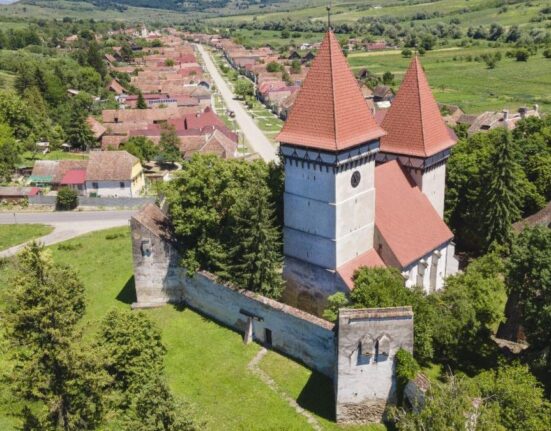 România NU reușește să devină o țară turistică. A rămas mult în urma Bulgariei și Albaniei