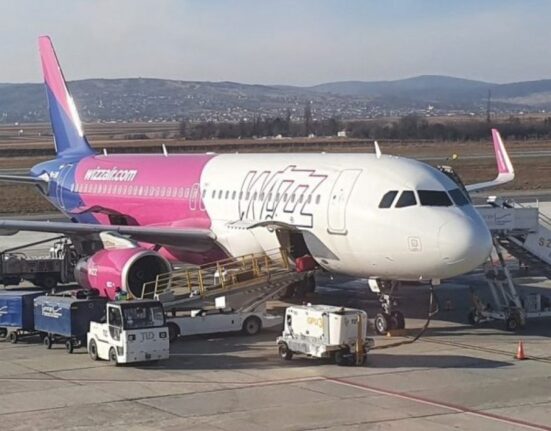 Zboruri relocate de pe Aeroportul București Băneasa pe Aeroportul Otopeni. Ce trebuie să facă cei care au rezervat curse cu Wizz Air