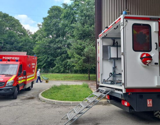 Planul Alb, activat la Spitalul Sinaia, după furtuna care a măturat stațiunea: 16 victime cu diverse traumatisme