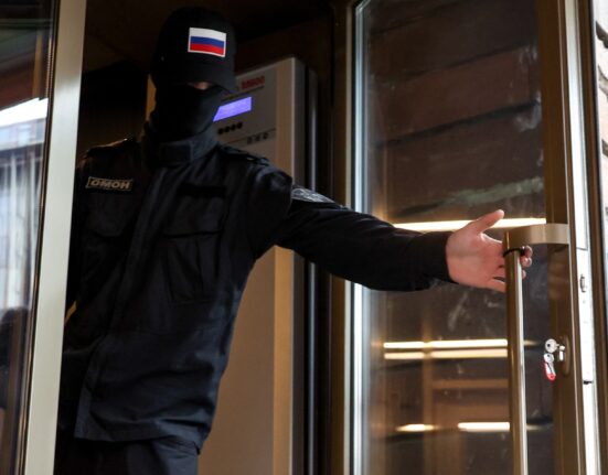 Fostul „rege al bananelor” din Rusia, care acum conduce două din cele mai renumite teatre din țară, a intrat în vizorul procurorilor