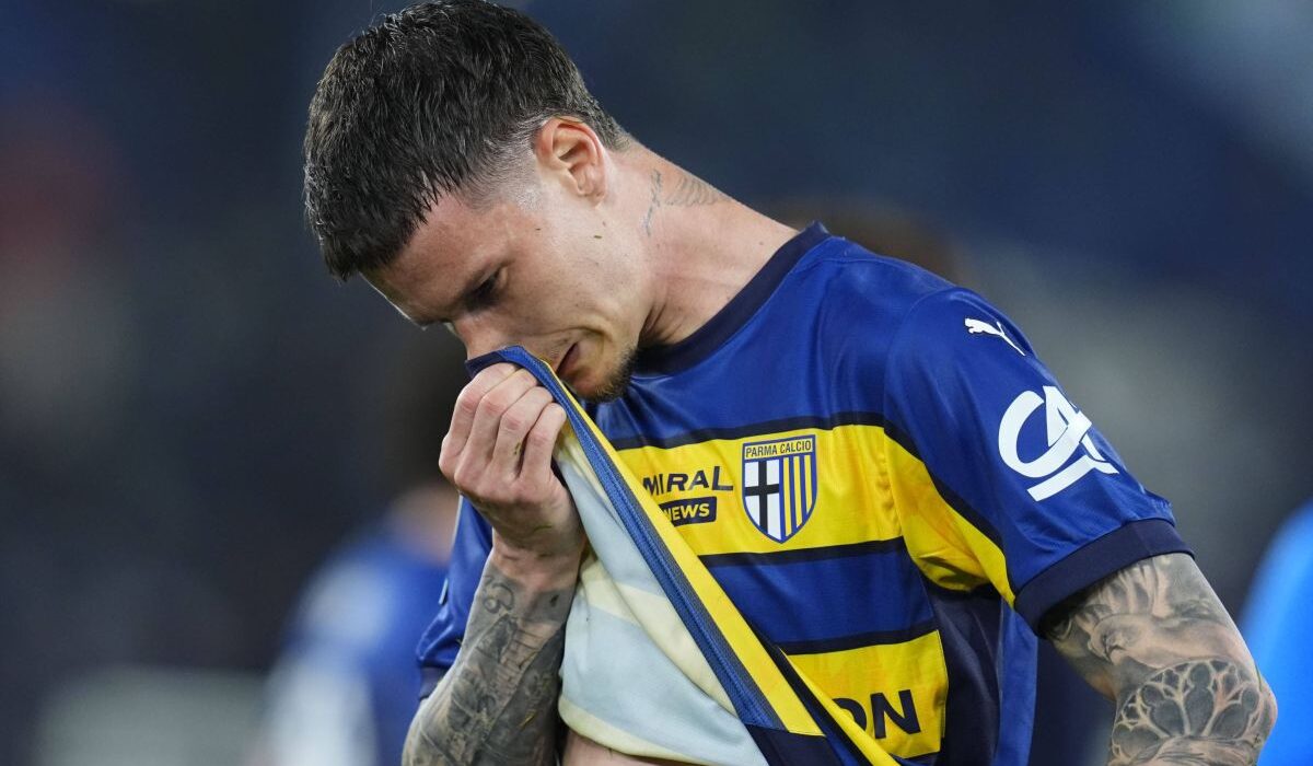 Dennis Man, convocat în ședință la Parma! » „El va fi evaluat de noul antrenor, mai ales sub acest aspect”