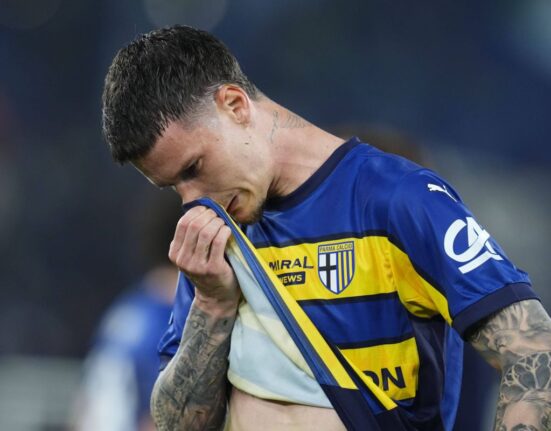 Dennis Man, convocat în ședință la Parma! » „El va fi evaluat de noul antrenor, mai ales sub acest aspect”