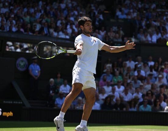 Așa joacă „noul Federer”, Alcaraz, într-o finală de Wimbledon. Mingea de set uluitoare pe care a câștigat-o