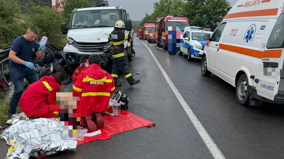 Accident în Neamț. Patru persoane rănite, una încarcerată