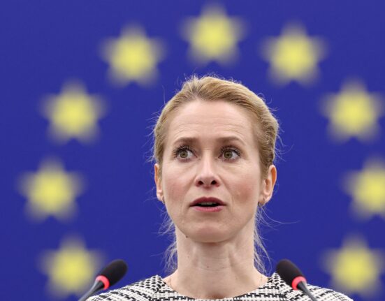 UE consideră că termenul-limită dat de Trump lui Putin „este foarte lung”