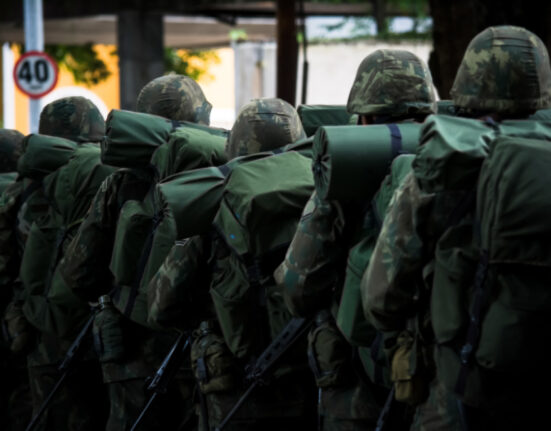 Se va introduce serviciul militar obligatoriu? Precizările ministrului Apărării