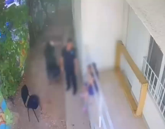 Agent de pază, acuzat de agresiune sexuală asupra unei minore într-un centru de tip familial