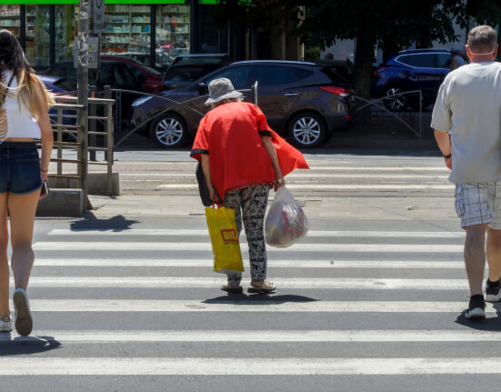 Cod galben de caniculă duminică în câteva județe. Avertismentul meteorologilor privind săptămâna viitoare și prognoza pentru țară și București