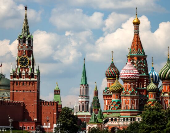 Aeroporturile din Moscova, închise temporar după atacurile cu sute de drone lansate de Ucraina